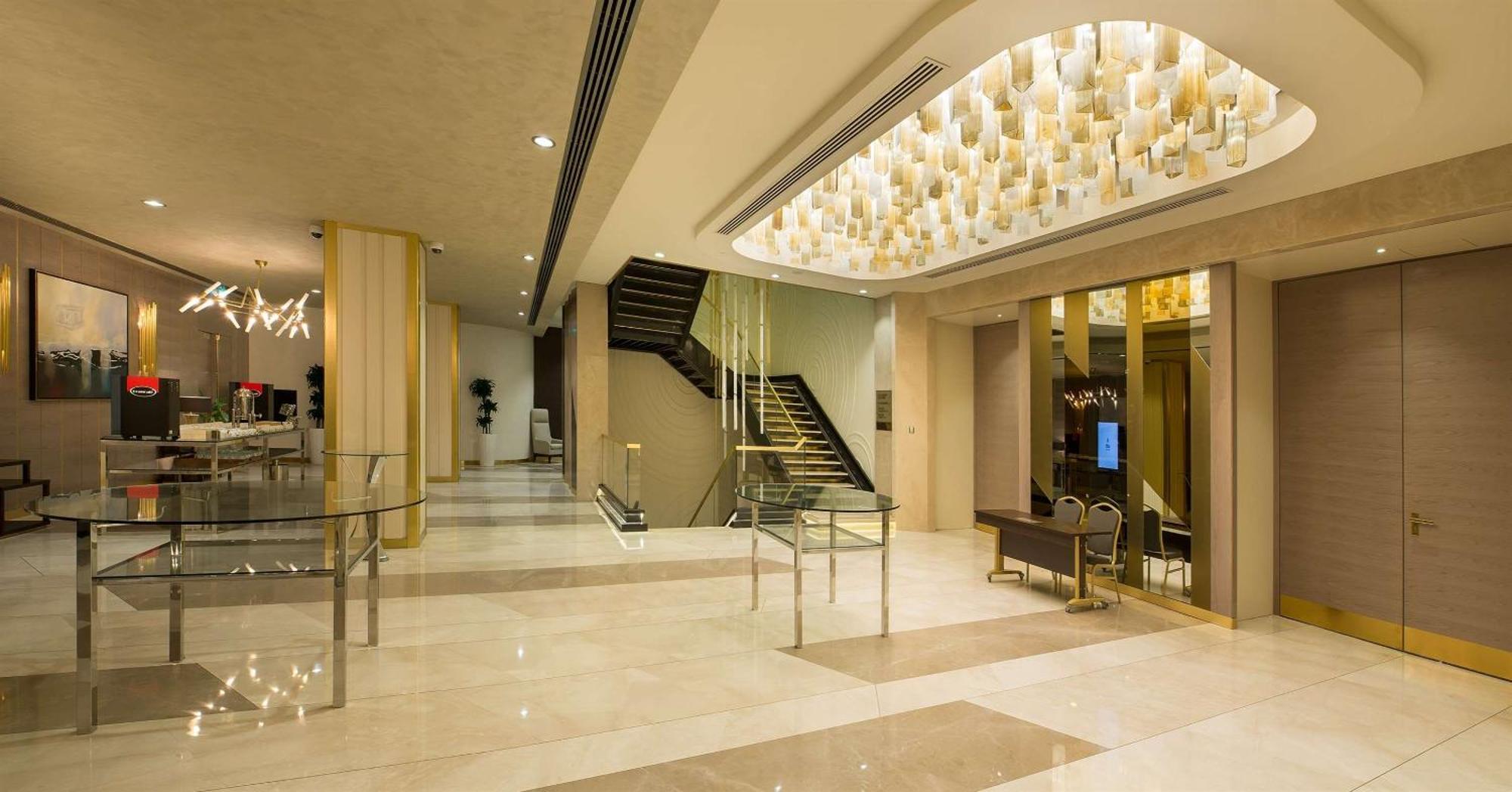 Hotel Hilton Istanbul Kozyatagi Zewnętrze zdjęcie