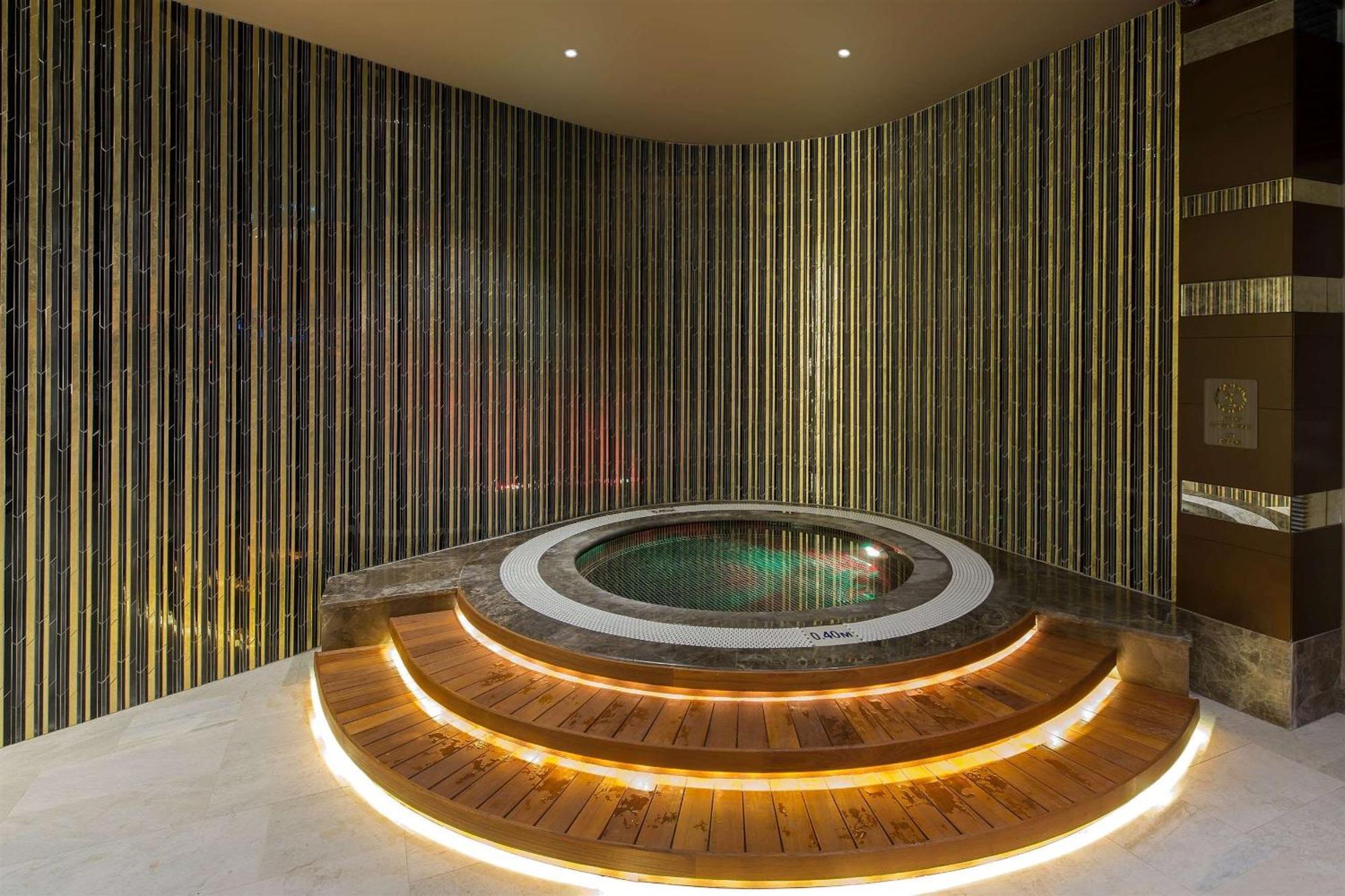 Hotel Hilton Istanbul Kozyatagi Zewnętrze zdjęcie