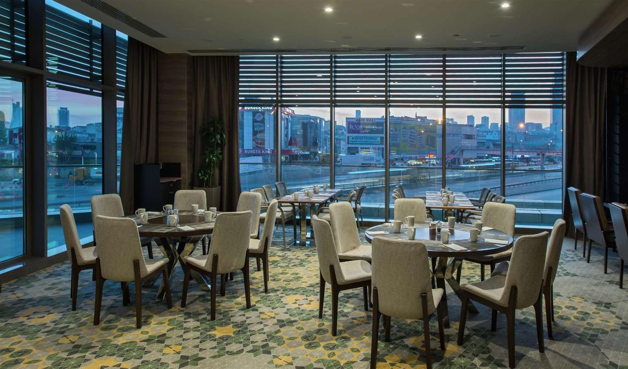 Hotel Hilton Istanbul Kozyatagi Zewnętrze zdjęcie