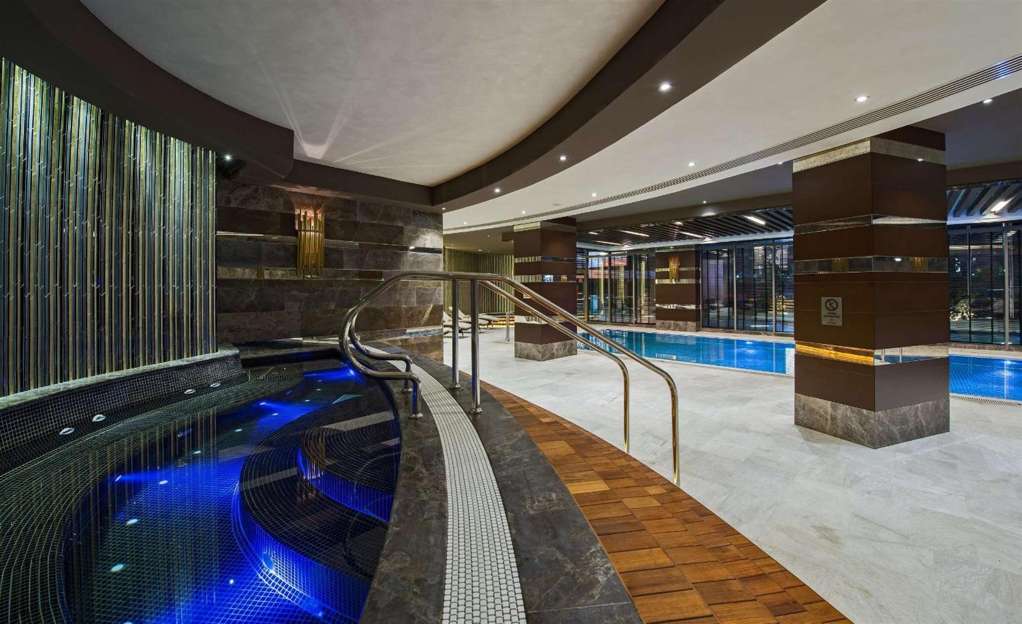 Hotel Hilton Istanbul Kozyatagi Zewnętrze zdjęcie